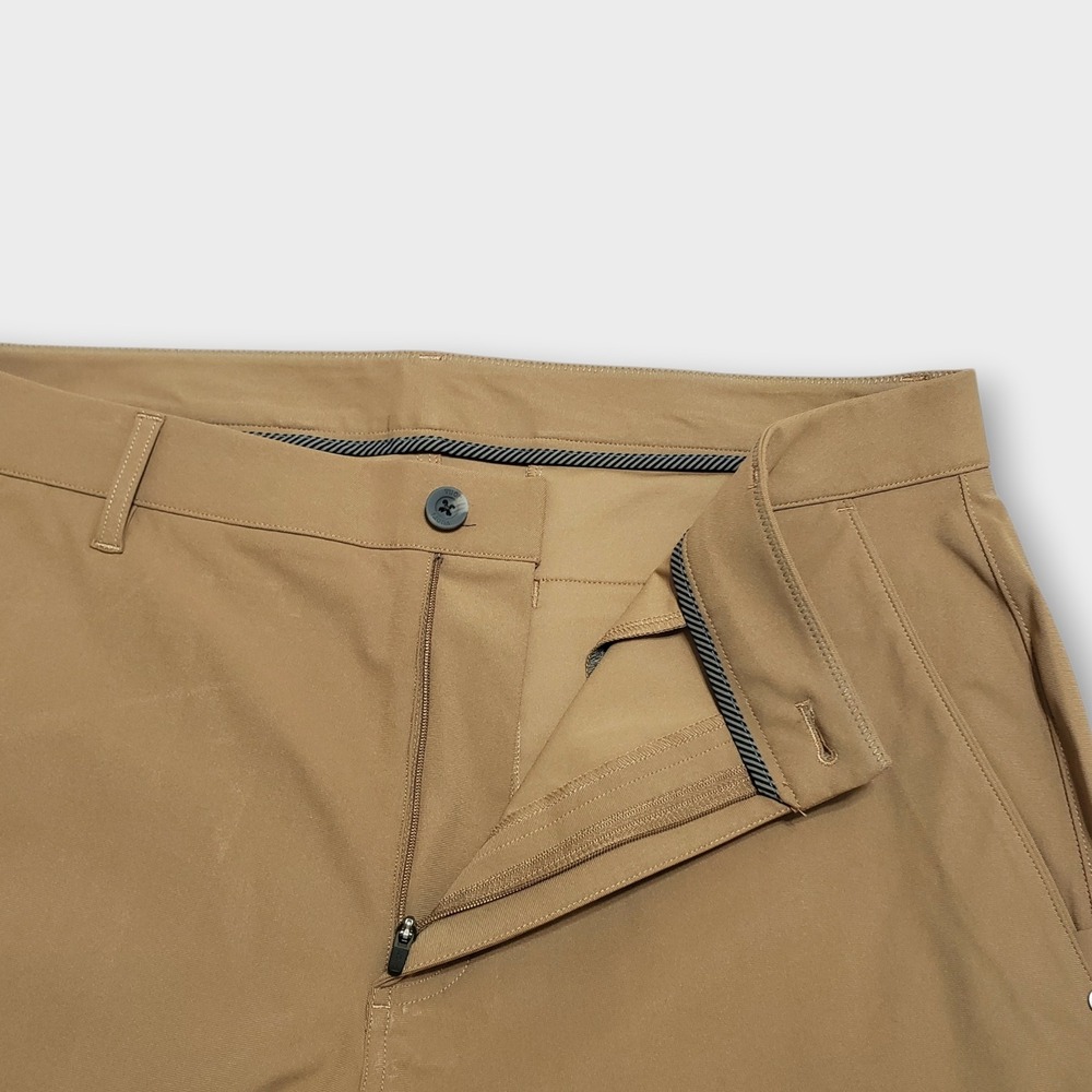Vuori Mens Meta Short 8" V379 Camel Brown Performance Golf Chino Size 36 - Picture 4 of 10